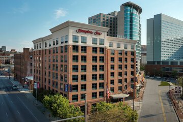 Pet Friendly Hampton Inn Baltimore Downtown Convention Center in Baltimore, Maryland