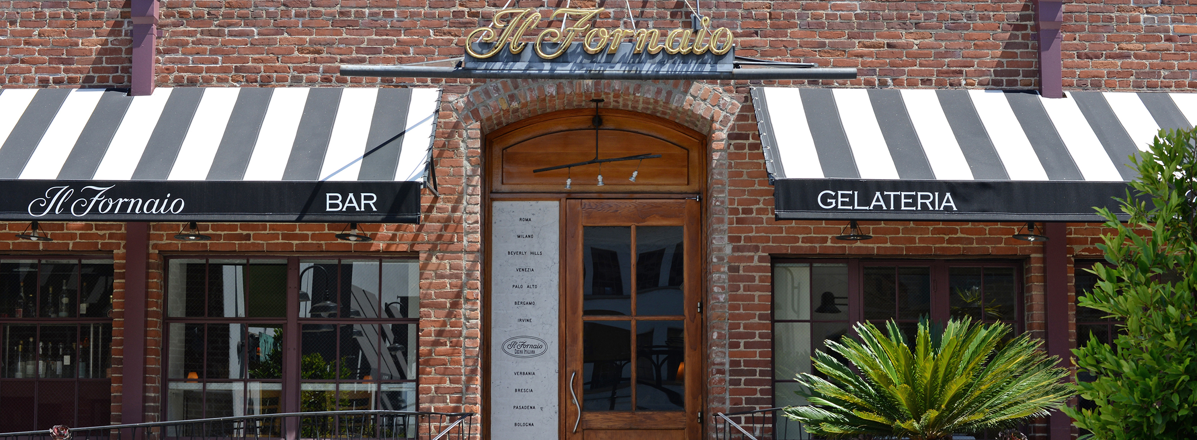 Pet Friendly Il Fornaio Pasadena in Pasadena, CA