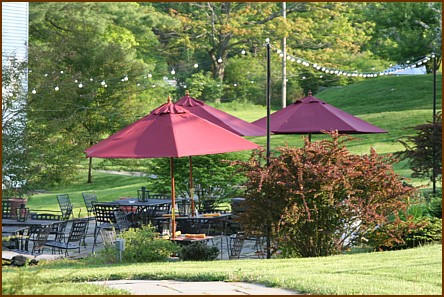 Pet Friendly The ‘6 House Pub in Williamstown, Massachusetts
