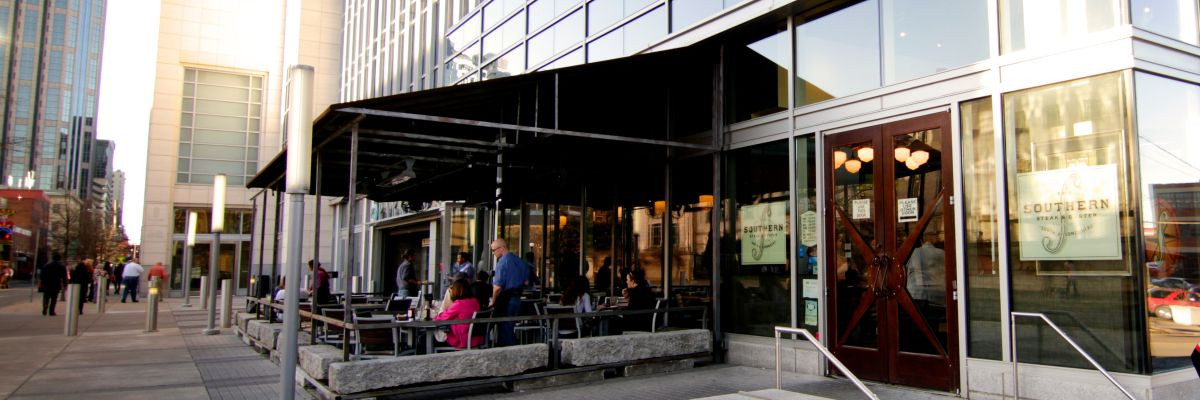 Pet Friendly The Southern Steak & Oyster in Nashville, Tennessee