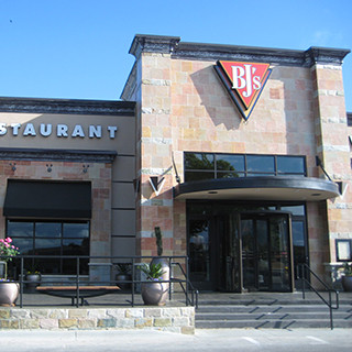 Pet Friendly BJ’s Restaurant & Brewhouse in Gainesville, FL