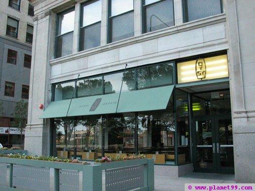 Pet Friendly Oysy in Chicago, IL
