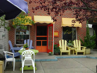 Pet Friendly Lori's Cafe in Rehoboth Beach, DE