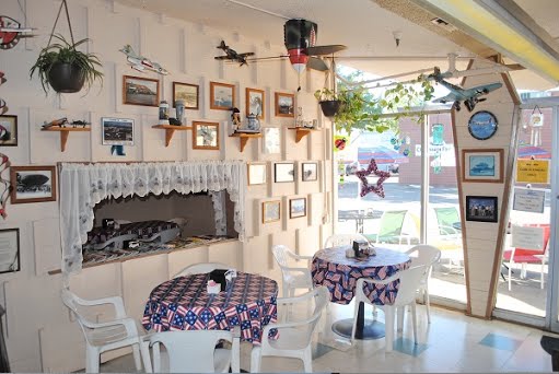 Pet Friendly Sandwichery in Redding, CA