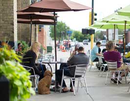 Pet Friendly Moose & Sadie's in Minneapolis, MN