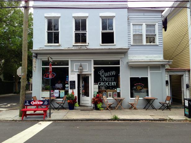 Pet Friendly Queen Street Grocery in Charleston, SC