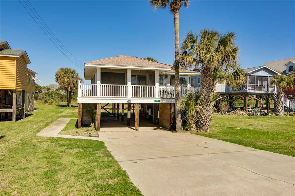 Pet Friendly Katies Cottage in Folly Beach, South Carolina