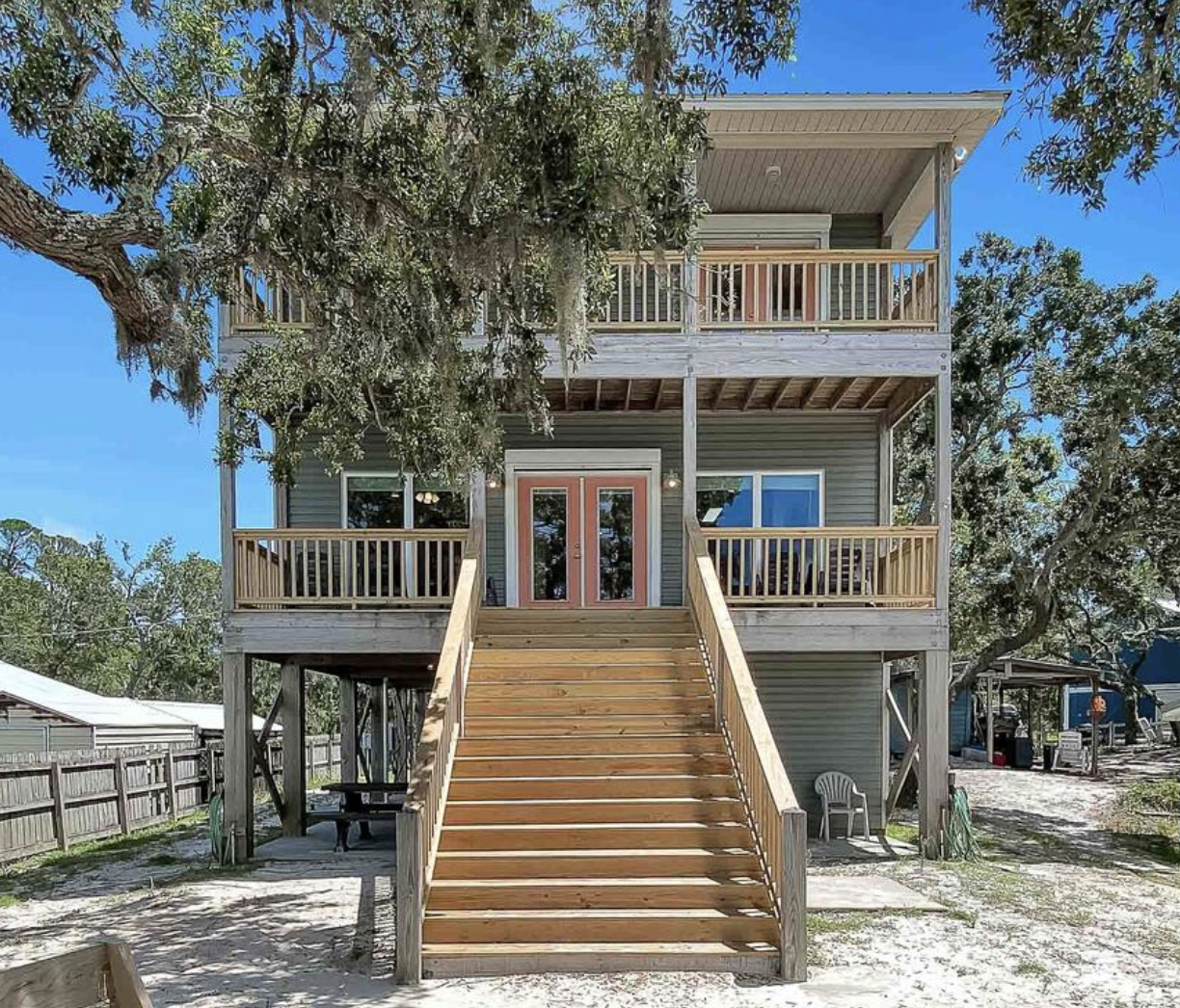 Pet Friendly Stay Salty in Gulf Shores, Alabama