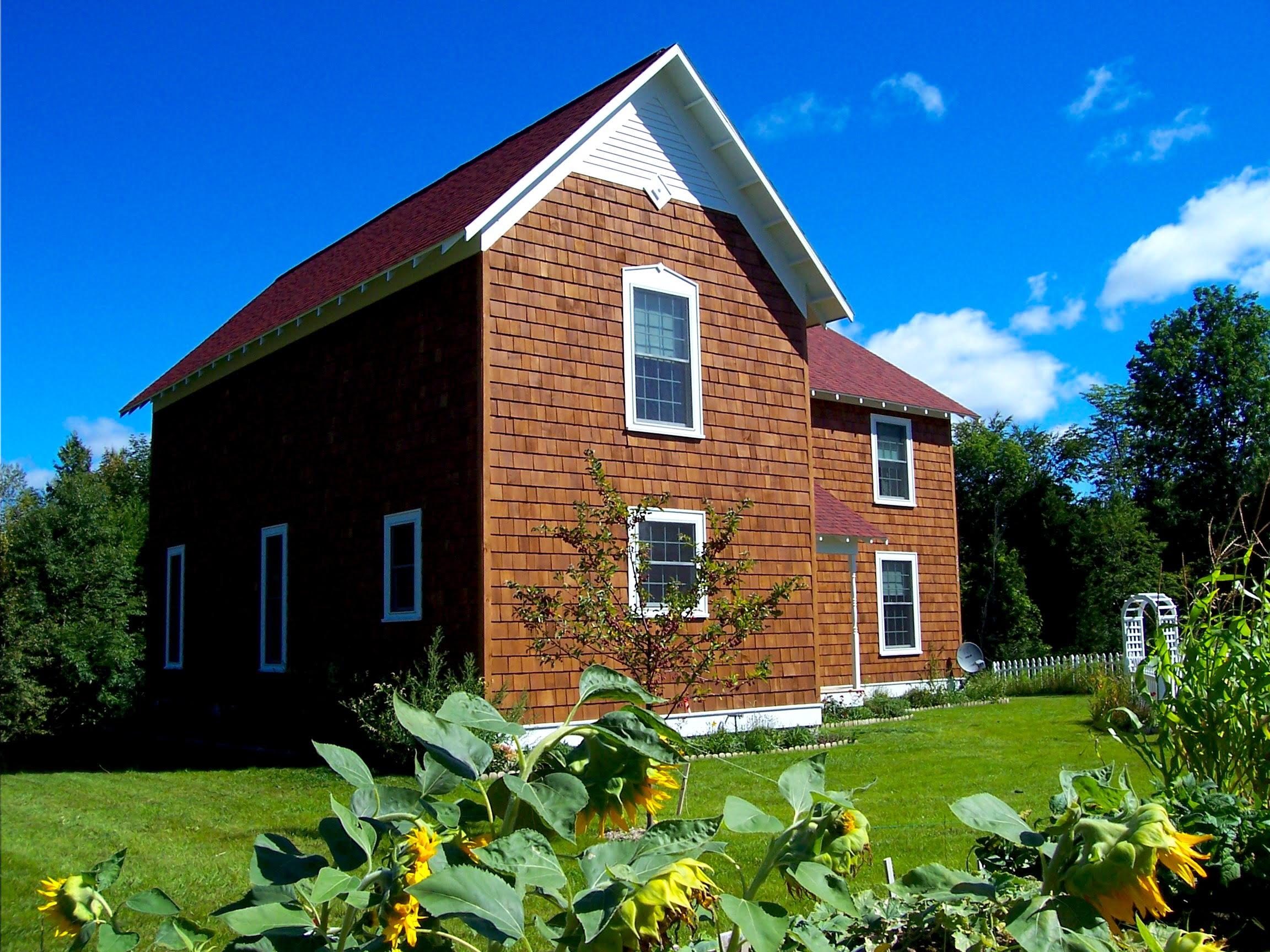 Pet Friendly The Farm House Cottage in Arcadia, Michigan