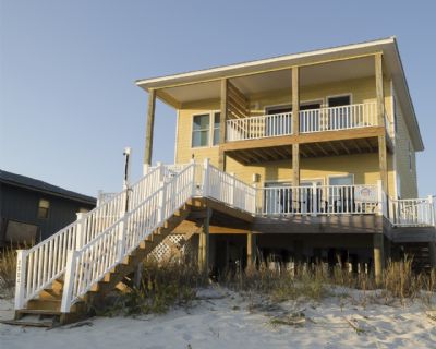 Pet Friendly Crystal Paradise in Gulf Shores, Alabama